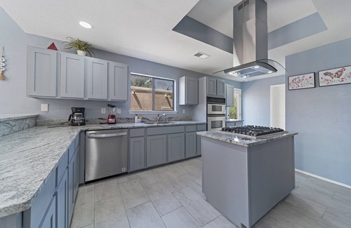 El Paso House | West El Paso Poolside Oasis - Fully Renovated with Heated Pool