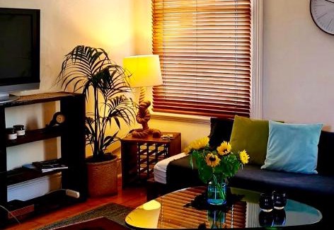Fremantle Apartment | West End Oasis