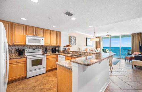 West Panama City Beach Resort | *West End PCB! October ~ Last min specials!