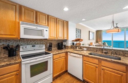 West Panama City Beach Resort | *West End PCB! October ~ Last min specials!