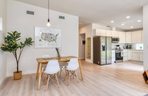 St. Augustine House | West King beautiful home. 3 Bedrooms, 2 baths, out