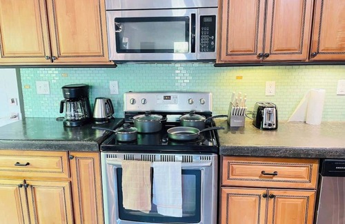 West University House | West Uni|4Bedroom|3Bath|Sleeps15