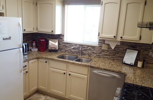Yakima House | West Yakima - Clean - Safe - Netflix - 808 - ONWU-LLC, Great location to begin your adventure.