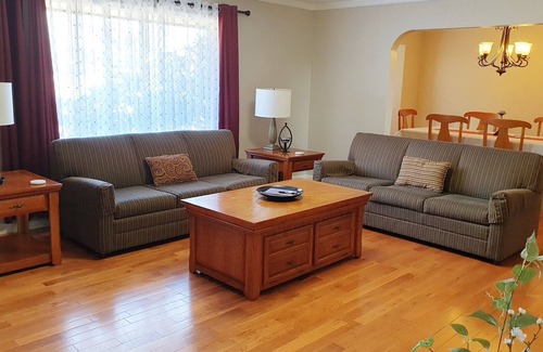 Yakima House | West Yakima - Clean - Safe - Netflix - 4212 - ONWU-LLC