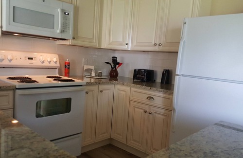 Yakima House | West Yakima - Clean - Safe - Netflix - 4803 - ONWU-LLC