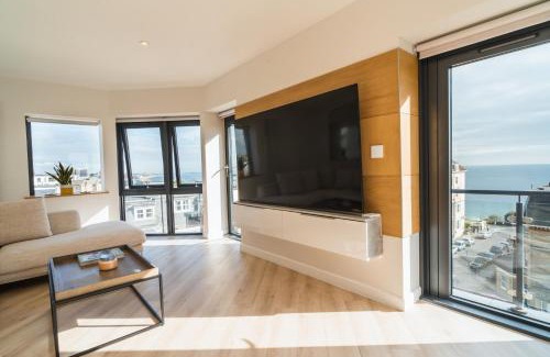 Bournemouth City Centre Apartment | Westcliff Penthouse