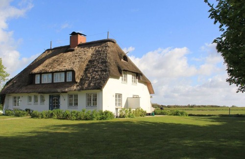 Nieblum House | Westerheide Modern retreat