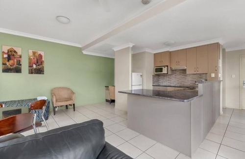 Emerald Hotel | Western Gateway Motel and Apartments