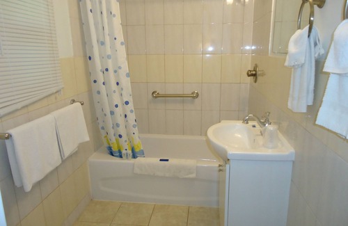 South-West Oxford Hotel | Westmount Motel