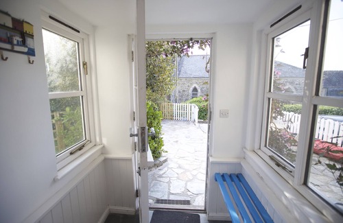St. Mawes Cottage | Westover Cottage is a delightful and deceptively spacious retreat