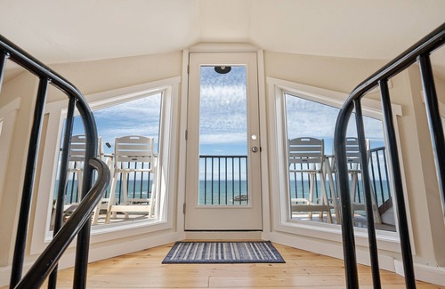 Westport House | Westport Landship Oceanfront Home