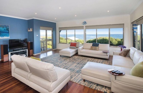 Gracetown House | Whale House | Gracetown - Breathtaking Ocean Views