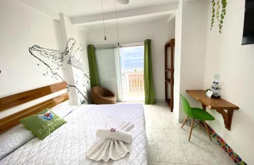 Puerto Lopez Hotel | Whale House Hotel