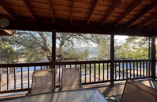 Oak Shores House | What a Great Escape for Families and Friends! Private Slip!