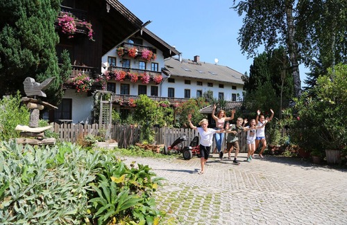 Eggstatt Apartment | Whg 7 100qm, 2 Schlafzimmer, Balkon