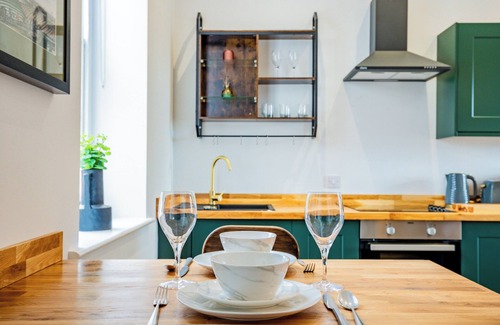 Pontrilas Apartment | WhiskAwayStays No. 58 Studio No. 6