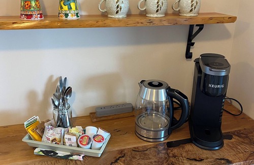 Mill Bay House | Whiskey Point Water Front Homestay