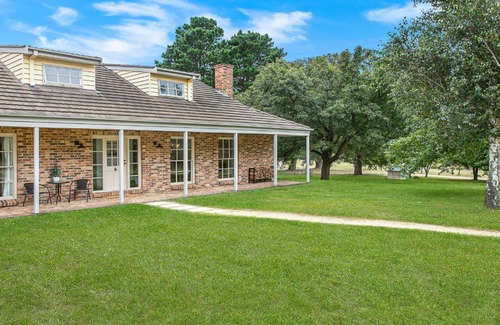 Berrima House | Whisky Creek – rural vistas only a stone's throw from Berrima