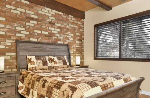 Whispering Forest Cabin | Whispering Forest Chalet~ Entertainer's Retreat~ Home Theater~ Pool Table~