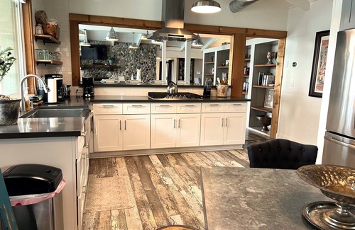 Santa Ynez House | Whispering Hills Ranch 5 minutes from Wine Trail