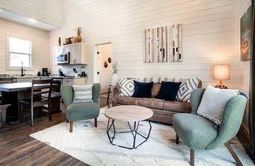 Sevierville Cabin | Whispering Pine - Arcade - Lake Perks