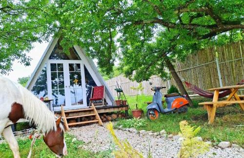 Kutaisi House | White Cottage in Wonderland