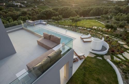 Adele Villa | White Grace - A Seductive World of Luxury