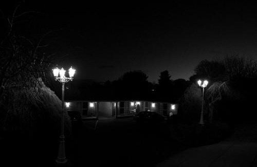 Armidale Hotel | White Lanterns Motel