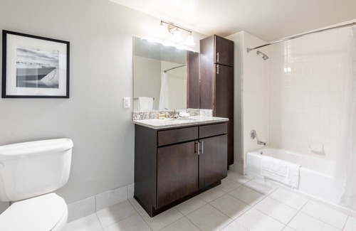 White Plains Apartment | White Plains Two Bed with Luxury Amenities