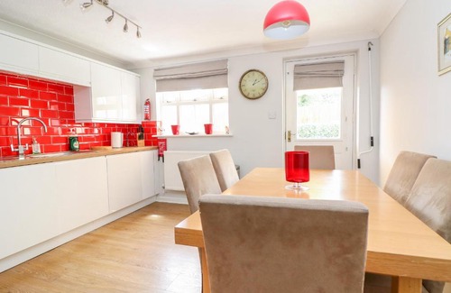 Hastings House | White Rock View