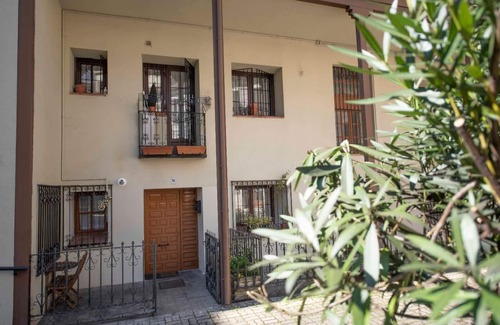 Valladolid City Centre Apartment | White spaces El viejo Coso: with parking!