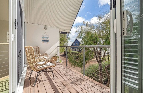 Quindalup House | Whitesands | Spacious BEACH HOUSE on the Bay, 🚴 to Dunsborough | Margaret River