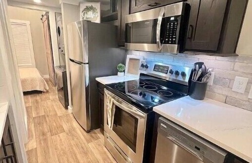 Springville House | Whitetail Cottage at KY Lake. a tiny home experience!