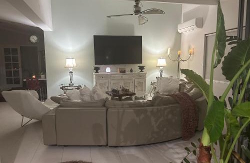Kallaroo Bed & Breakfast | Whitfords Delight Bed & Breakfast