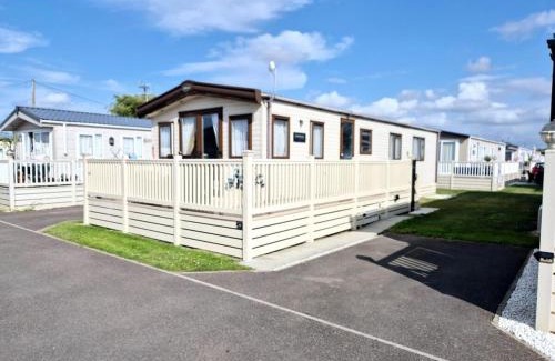 Seasalter House | Whitstable Ambleside