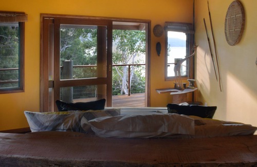 Hideaway Bay Cabin | Whitsundays Tree of Life Eco Retreat