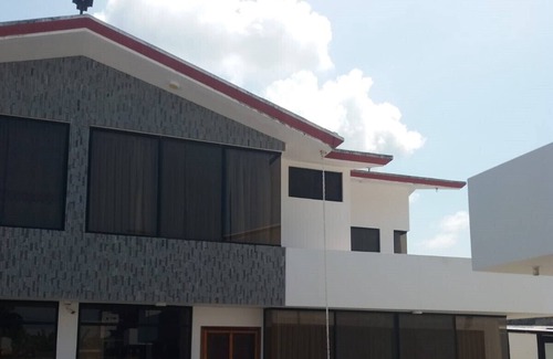 Esmeraldas House | Whole family lodging in Esmeraldas, Ecuador