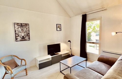 Dampierre-en-Burly House | Whole house - near CNPE Dampierre-en-Burly
