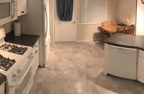 Billings House | Why get a room when you can get a House?