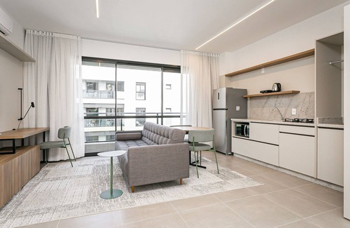 Centro Apartment | WI-FI 200MB | Me2 Benefits | Foodhall #TS1
