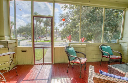 Downtown Historic District Cottage | “Wicked Easy” walk downtown - Enjoy 6 rms one house living - 16 Carrera St