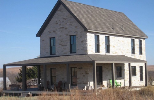 Cottonwood Falls House | Wide And Endless Views From A Private Hilltop In The Flint Hills