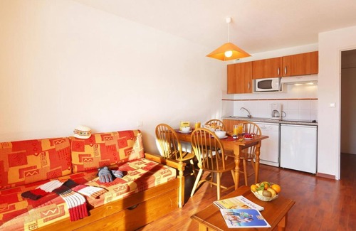 Ax-les-Thermes Apartment | Wifi, 100m from ski slopes, fitness, swimming pool, sauna, ski locker, 23m², Ax-Les-Thermes