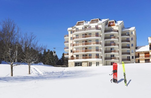 Ax-les-Thermes Apartment | Wifi, 100m from ski slopes, fitness, swimming pool, sauna, ski locker, 23m², Ax-Les-Thermes