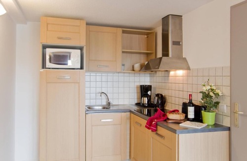 Plagne Centre Apartment | Wifi, ski-in/ski-out & foot of the slopes, fitness, tv, ski locker, 120-127m², La Plagne