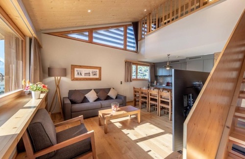 Vercorin Apartment | Wifi, ski-in/ski-out & foot of the slopes, sauna, hammam, tv, ski locker, 72m², Vercorin