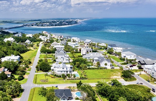 Sullivan's Island House | ‘Wilder Island’ Classic Sullivan's Island Cottage, Private Pool & Ocean Views