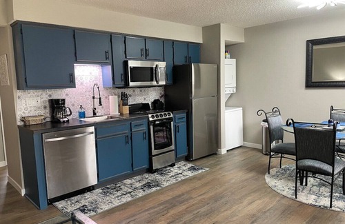 Table Rock House | Wildflower Glades · Newly Remodeled Lover’s Luxury Condo with Upgrades