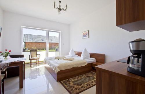 Sarbinowo Bed & Breakfast | Willa Złota Róża