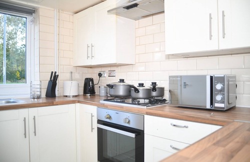 Willenhall House | Willenhall Oasis Retreat - Serene House Rental